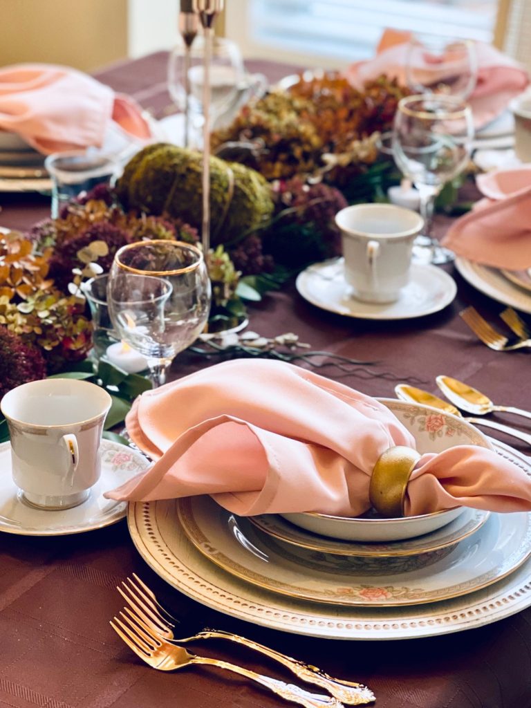 Place setting for the fall table scape