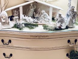 How To Update A Vintage Nativity Set Nativity set Christmas tour