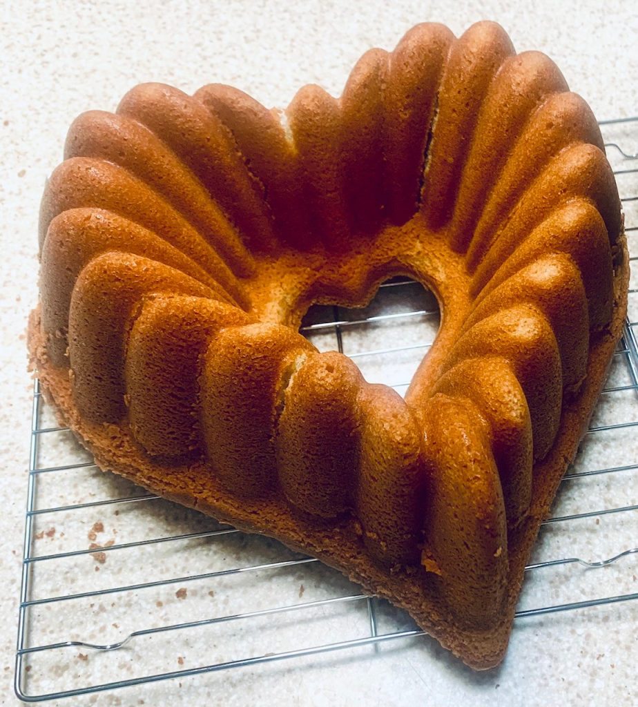 Heart cake