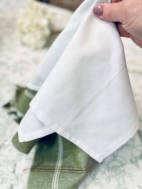 How to fold a napkin