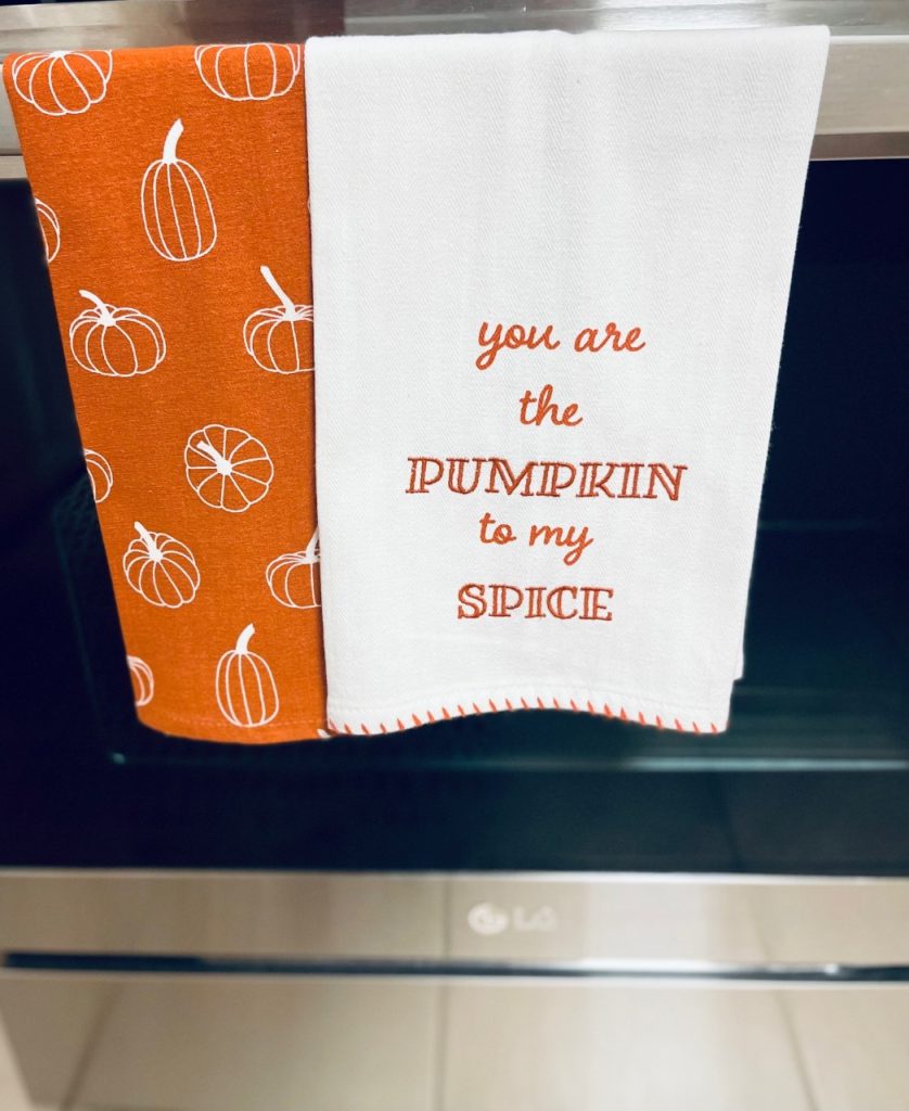 Fall kitchen towel with a fall writing 