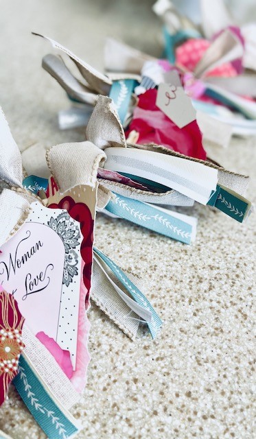 How to create the most special Valentine Garland, 