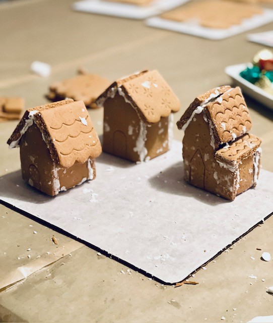 How to create the best gingerbread house Party villages